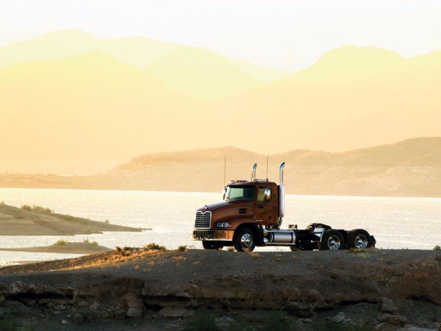  Mack Vision 6x4 2000 года  (фото 5 из 14)